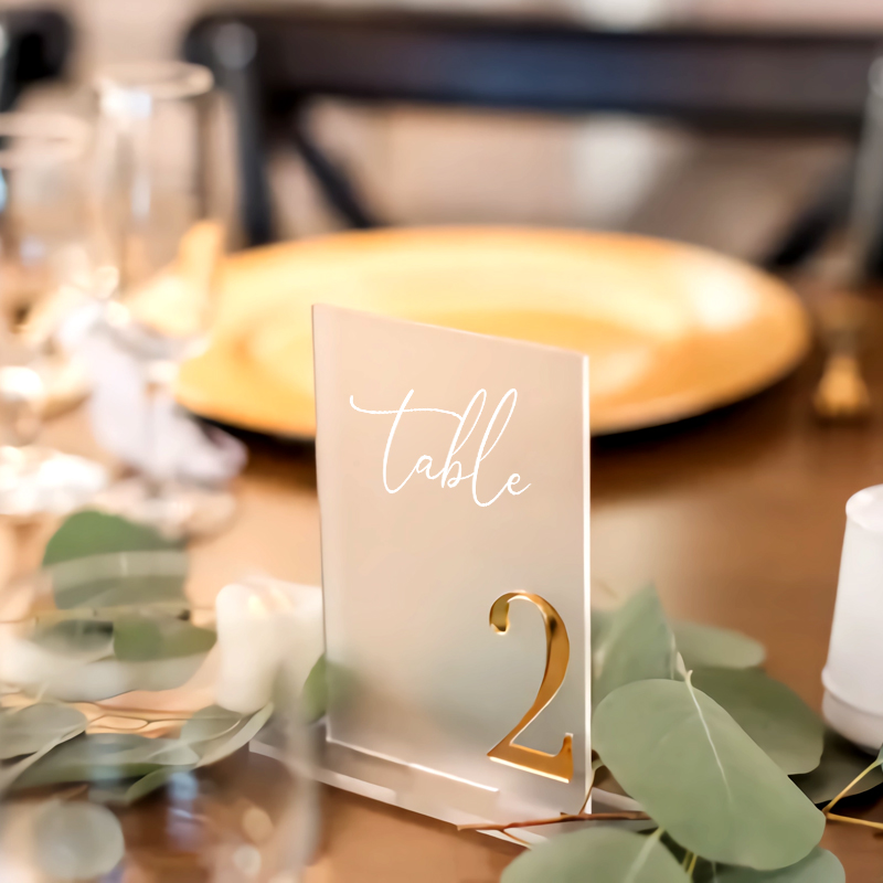 Akrylowe numery stołów, dekora – Table Number Gold recenzja i cena